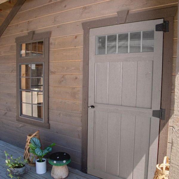 Chalet Coop - 10'x8' - Image 10